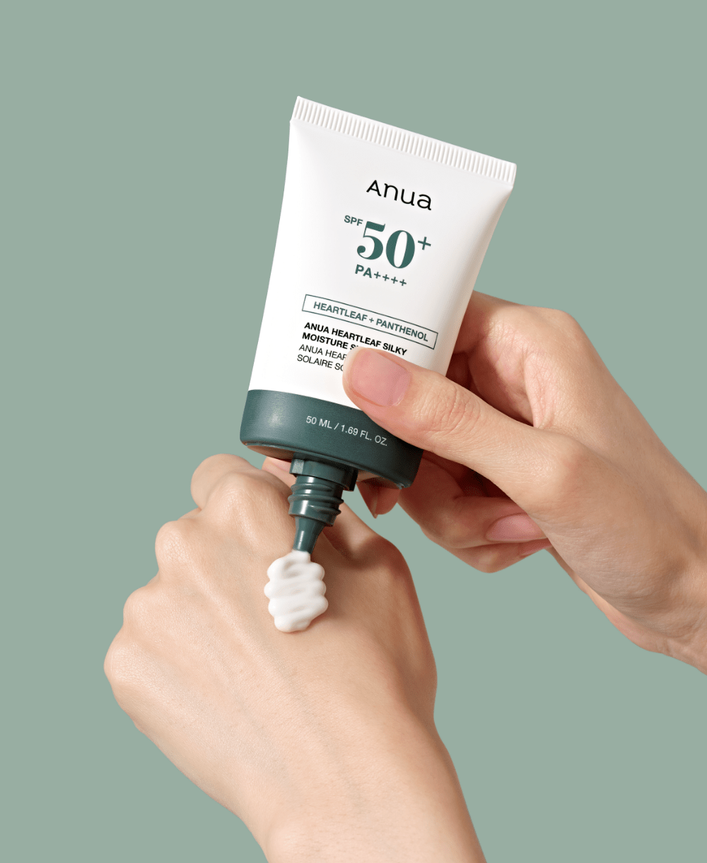 Anua Heartleaf Silky Moisture Sun Cream 50ml dispensing demonstration