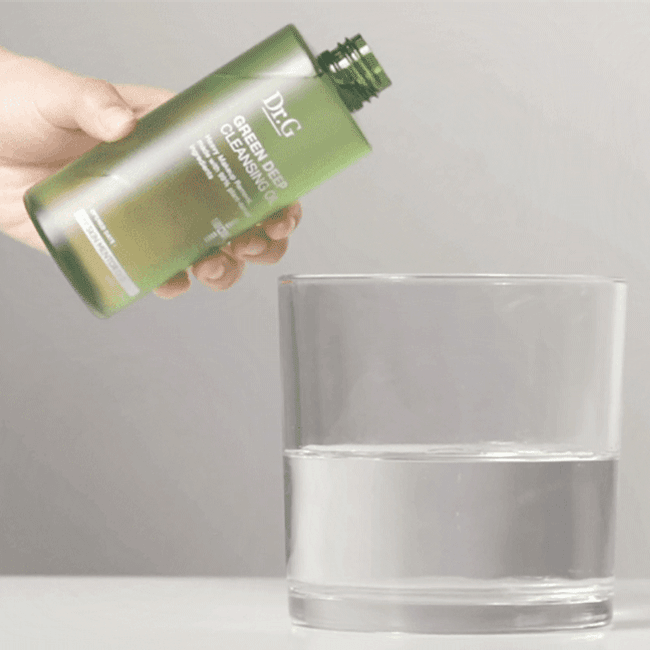 Dr.G Green Deep Cleansing Oil 210mL product and emulsifying texture