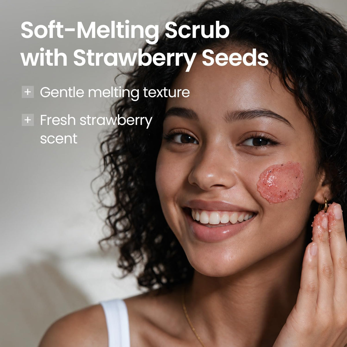 SKINFOOD Strawberry Food Mask - Melting scrub texture and scent