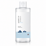 ROUND LAB 1025 Dokdo Cleansing Water 400ml on a pure white background