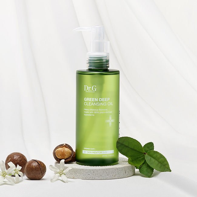 Dr.G Green Deep Cleansing Oil 210mL product and emulsifying texture