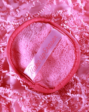 MakeUp Eraser Daily pink plush makeup remover pad close-up