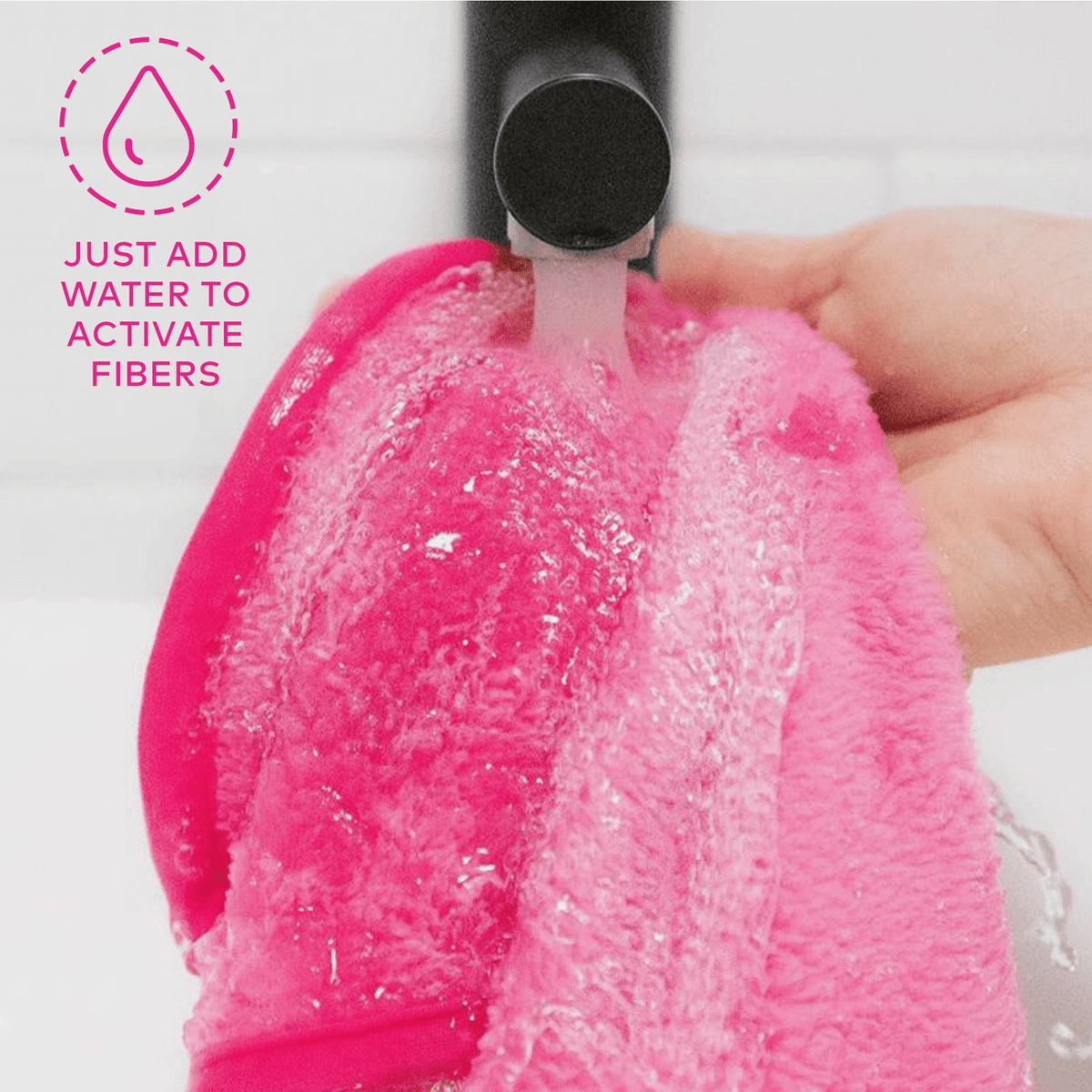 MakeUp Eraser PRO water activated fibers under running water