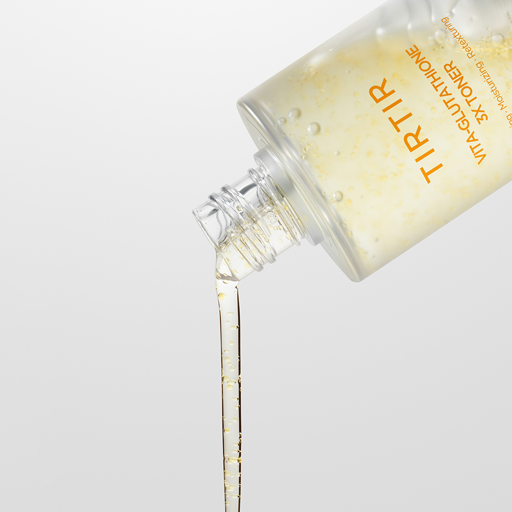 TIRTIR Vita Glutathione 3X Toner liquid texture